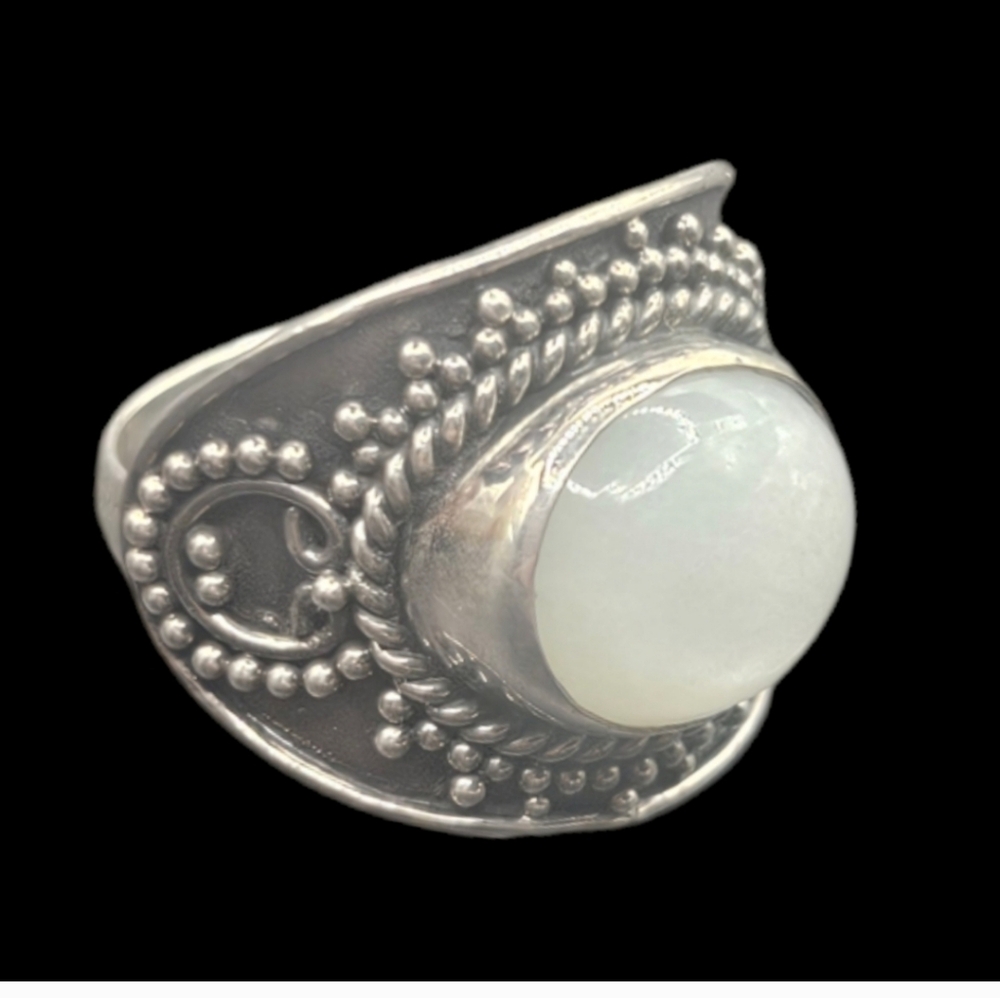 Moonstone Ring - Picture 3 of 4